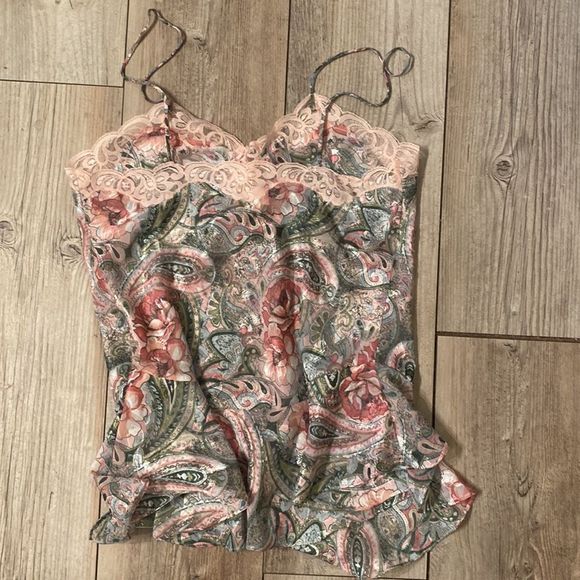 VINTAGE VICTORIA SECRET NIGHTY SIZE MEDIUM - Picture 6 of 7